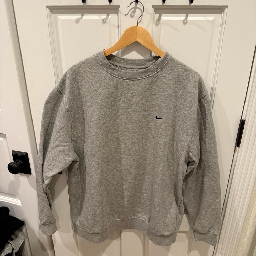 Nike Men's Heather Gray Crewneck Sweater